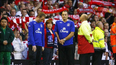 Liverpool - Everton: Derby... thân hữu