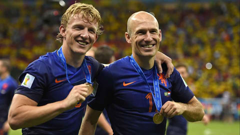 Robben trở lại ĐT Hà Lan, Dirk Kuyt chia tay sự nghiệp quốc tế