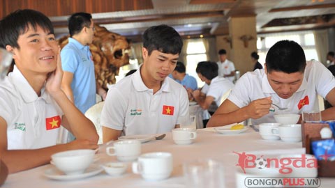 Cận cảnh nơi ăn, chốn ở “3 sao” của U19 Việt Nam