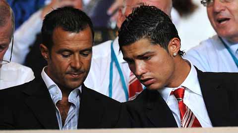 "Ronaldo trở lại M.U là điều không thể"