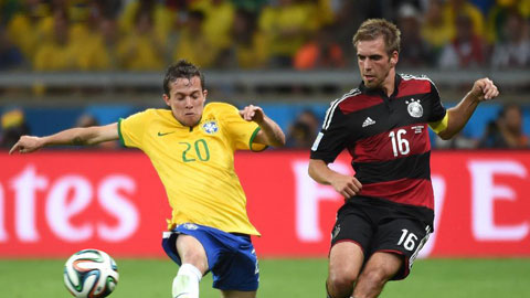 Philipp Lahm: “Chúng tôi không nỡ ghi thêm bàn vào lưới Brazil!"