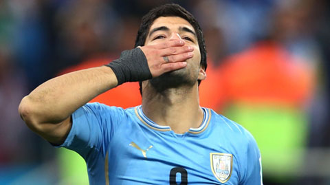 Suarez tỏa sáng sau 3 tháng không đá bóng đỉnh cao