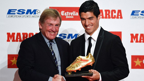 Suarez nhận Giày vàng, tuyên bố sẵn sàng cho El Clasico