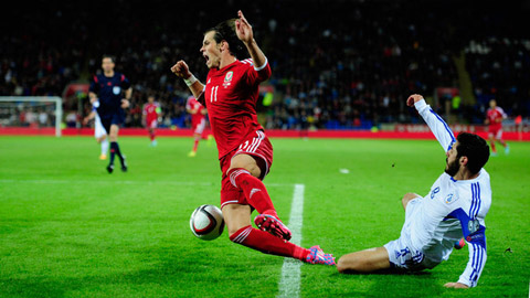 Tin giờ chót ngày 20/10: Real có thể mất Bale ở Siêu kinh điển