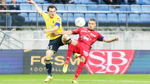01h30 ngày 21/10: Valenciennes vs Dijon