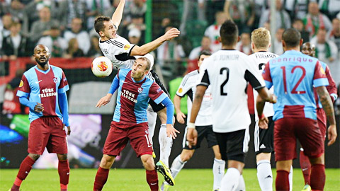 0h00 ngày 24/10: Trabzonspor vs KSC Lokeren
