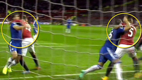Trọng tài đã từ chối quả penalty của Chelsea?