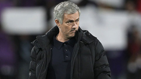 Chelsea hòa thất vọng, Mourinho "đổ lỗi" cho thủ môn đối phương