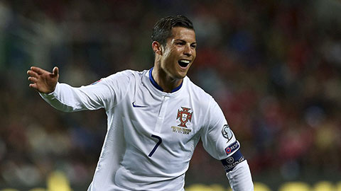 Ronaldo trở thành chân sút vĩ đại nhất EURO