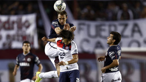 06h30 ngày 18/11, Independiente vs Lanus: Chiếm ngôi đầu