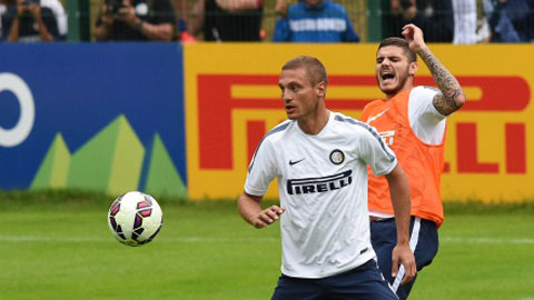 Inter: Vidic "ra rìa" dưới triều đại Mancini?