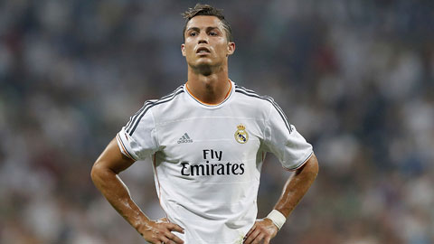 Ronaldo bị truyền thông "dìm hàng"?