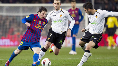 03h00 ngày 1/12, Valencia vs Barcelona: Hụt bước ở "hang dơi"
