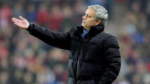 Mourinho "lạnh tanh" trước bão chấn thương và treo giò
