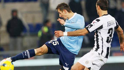 22h00 ngày 2/12: Lazio vs Varese