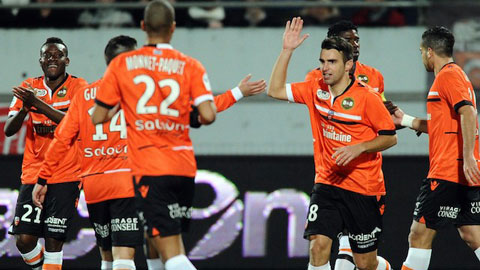 02h00 ngày 14/12: Lorient vs Metz