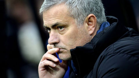 Mourinho cấm học trò nói về “cú ăn tư”