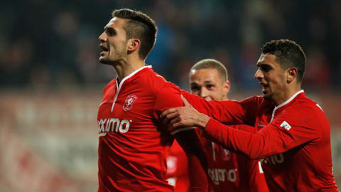 22h45 ngày 21/12: Twente vs Willem II