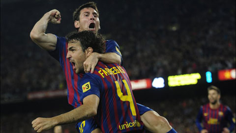 Fabregas mong tái hợp Messi ở Chelsea