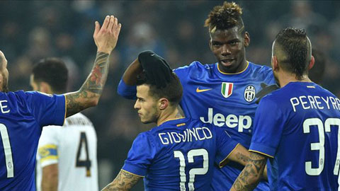 Juventus 6-1 Verona: Lão bà tiến vào tứ kết