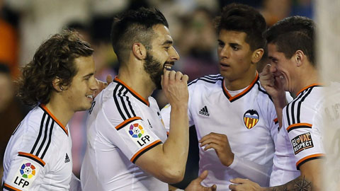 Vòng 19 La Liga: Valencia vượt Atletico lên thứ 3