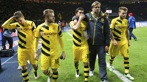 Dortmund thắng nhưng chưa hết… đen!