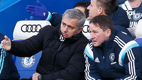 Mourinho suy sụp vì thất bại của đội nhà