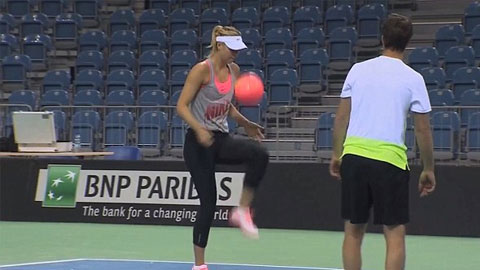 Maria Sharapova: Chân khéo như tay