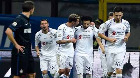 Inter 0-1 Fiorentina: Cú sốc ở Meazza
