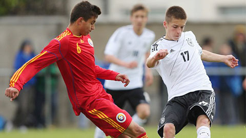 Chelsea sắp sở hữu tuyển thủ Romania mới 17 tuổi