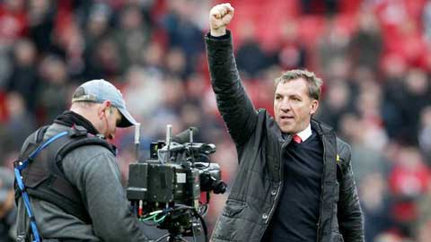 HLV Rodgers cam kết ở lại Liverpool