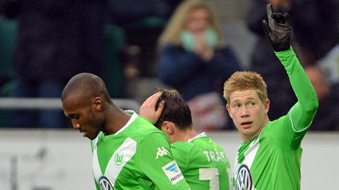 De Bruyne lại nổ súng, Wolfsburg đại thắng Freiburg