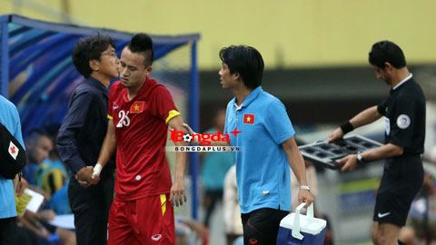Huy Toàn phải vắng mặt trận đấu với U23 Nhật Bản
