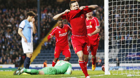 Coutinho đưa Liverpool vào bán kết FA Cup gặp Aston Villa