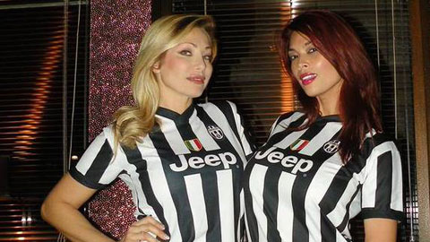 Diễn viên khiêu dâm hứa cởi đồ nếu Juventus vô địch Champions League