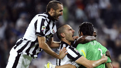Juventus mất Vidal và Pogba: Chờ bản lĩnh Bà đầm... cũ