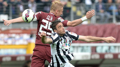 Torino 2-1 Juventus: Trì hoãn ngày đăng quang