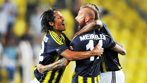 0h30 ngày 29/4, Bursaspor vs Fenerbahce: Chim bạch yến tung cánh
