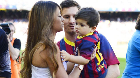 Messi lại hoãn cưới vì sắp có thêm quý tử