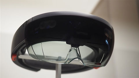 HoloLens và tham vọng lớn của Satya Nadella