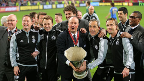 Benitez trước cơ hội đoạt danh hiệu Europa League thứ ba: "Vua đấu cúp" trở lại vũ đài