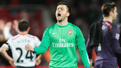 Fabianski tái ngộ Arsenal: Ngày về của bàn tay hạnh phúc