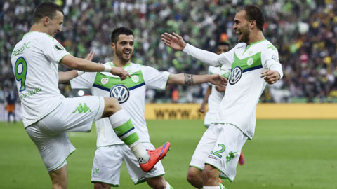Wolfsburg & Dortmund: Hơn nhau cả cuộc chiến