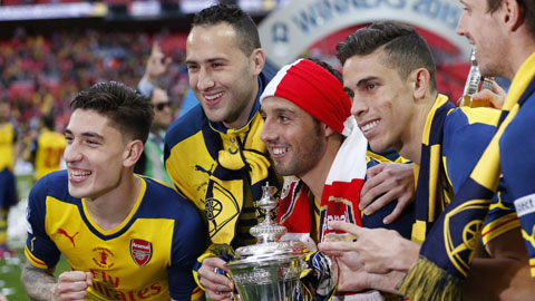 Arsenal hưởng lợi nhờ phong độ của Cazorla