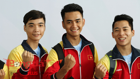VĐV Việt Nam rạng rỡ lên đường sang Singapore dự SEA Games 28