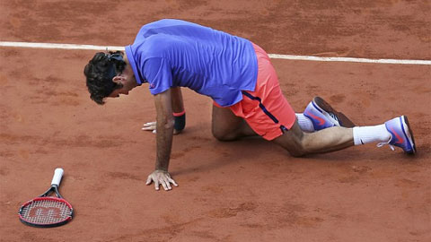 Roger Federer bị loại, Wawrinka đối đầu Tsonga tại bán kết Roland Garros