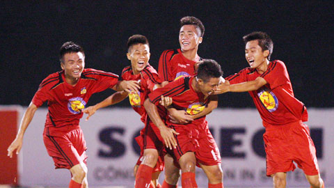 Vòng loại U17 QG báo Bóng đá – cúp Thái Sơn Nam 2015:  PVF toàn thắng sau lượt đi