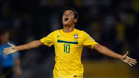 ĐT Brazil: Dunga nên đặt niềm tin vào Coutinho