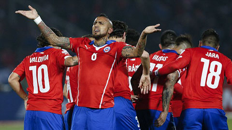Vidal tỏa sáng nhưng Chile vẫn bị Mexico cầm hòa 3-3
