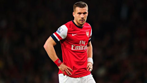 Arsenal bán Podolski cho Galatasaray với giá siêu rẻ